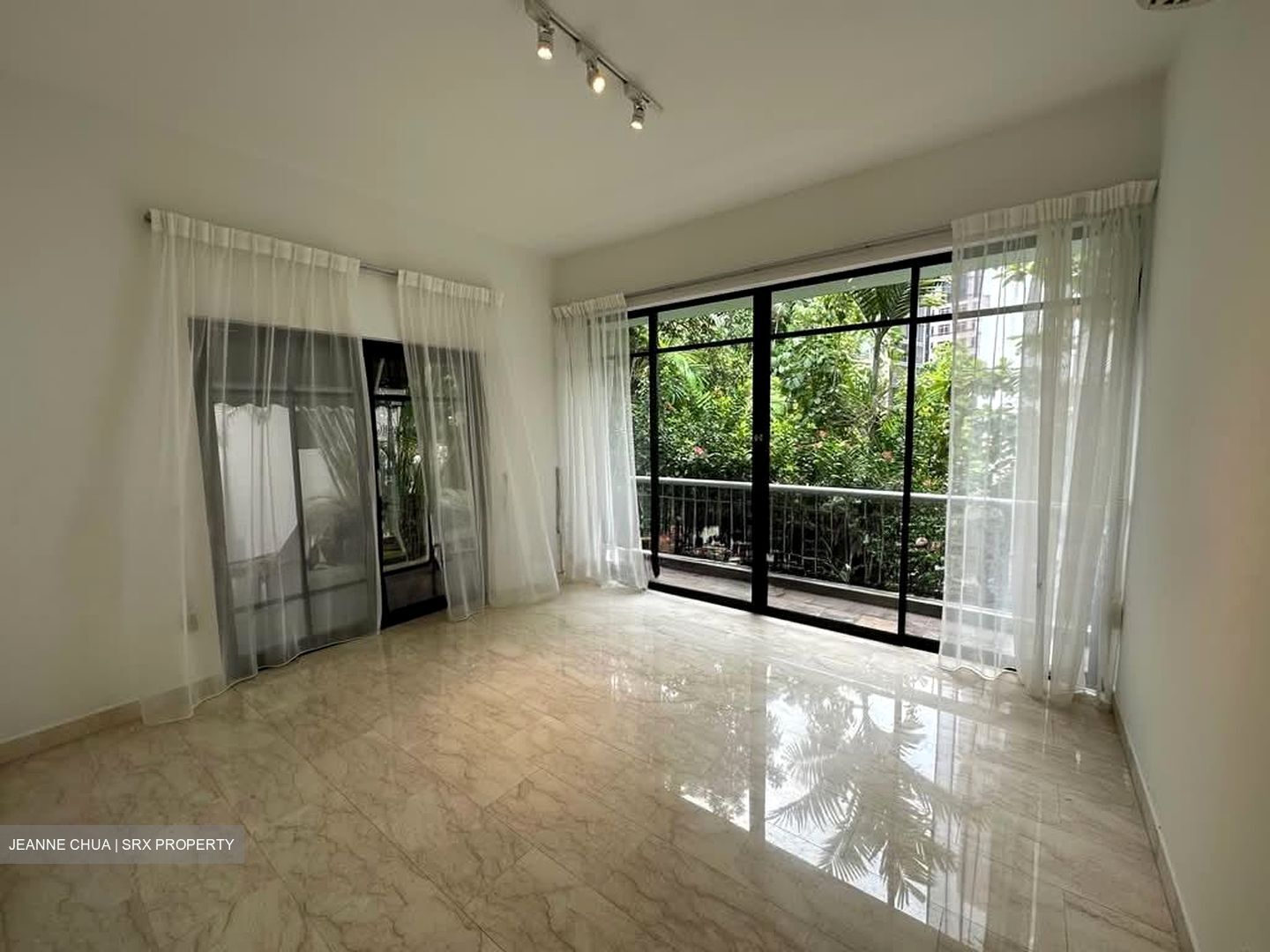 Brentwood (D9), Terrace #596423751